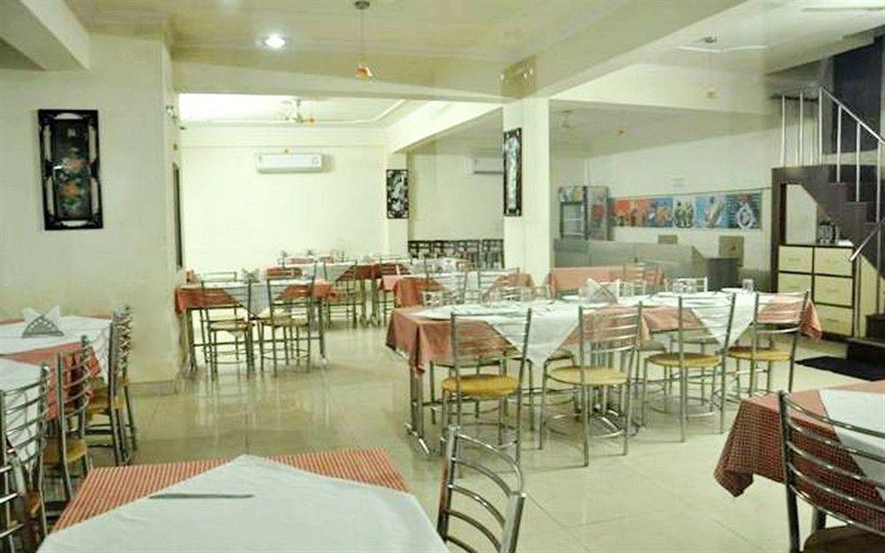 Hotel Dawat Palace Agra  Eksteriør bilde