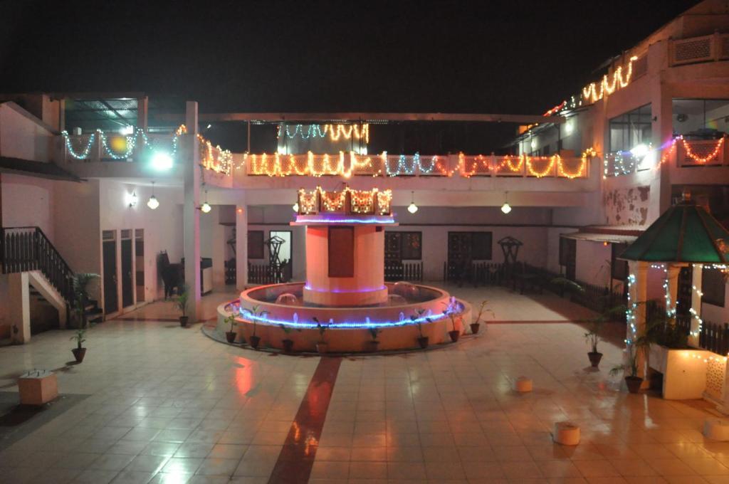 Hotel Dawat Palace Agra  Eksteriør bilde
