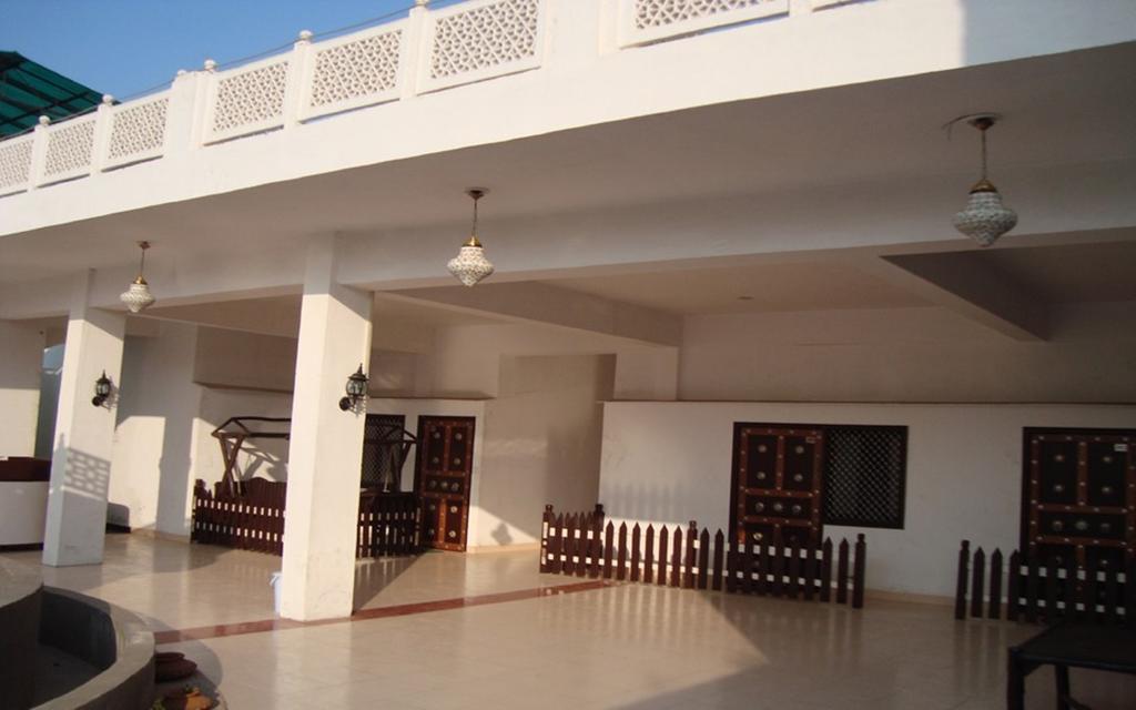 Hotel Dawat Palace Agra  Eksteriør bilde